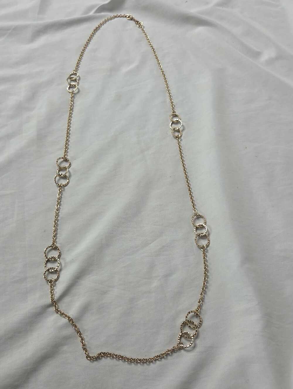 Banana Republic Gold Tone Link Circle Necklace Women Jewelry